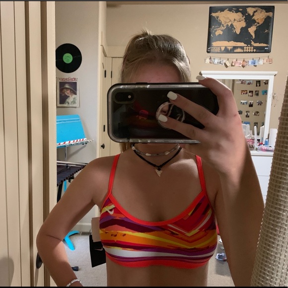 BRAND NEW - Nike swimsuit - Picture 2 of 7